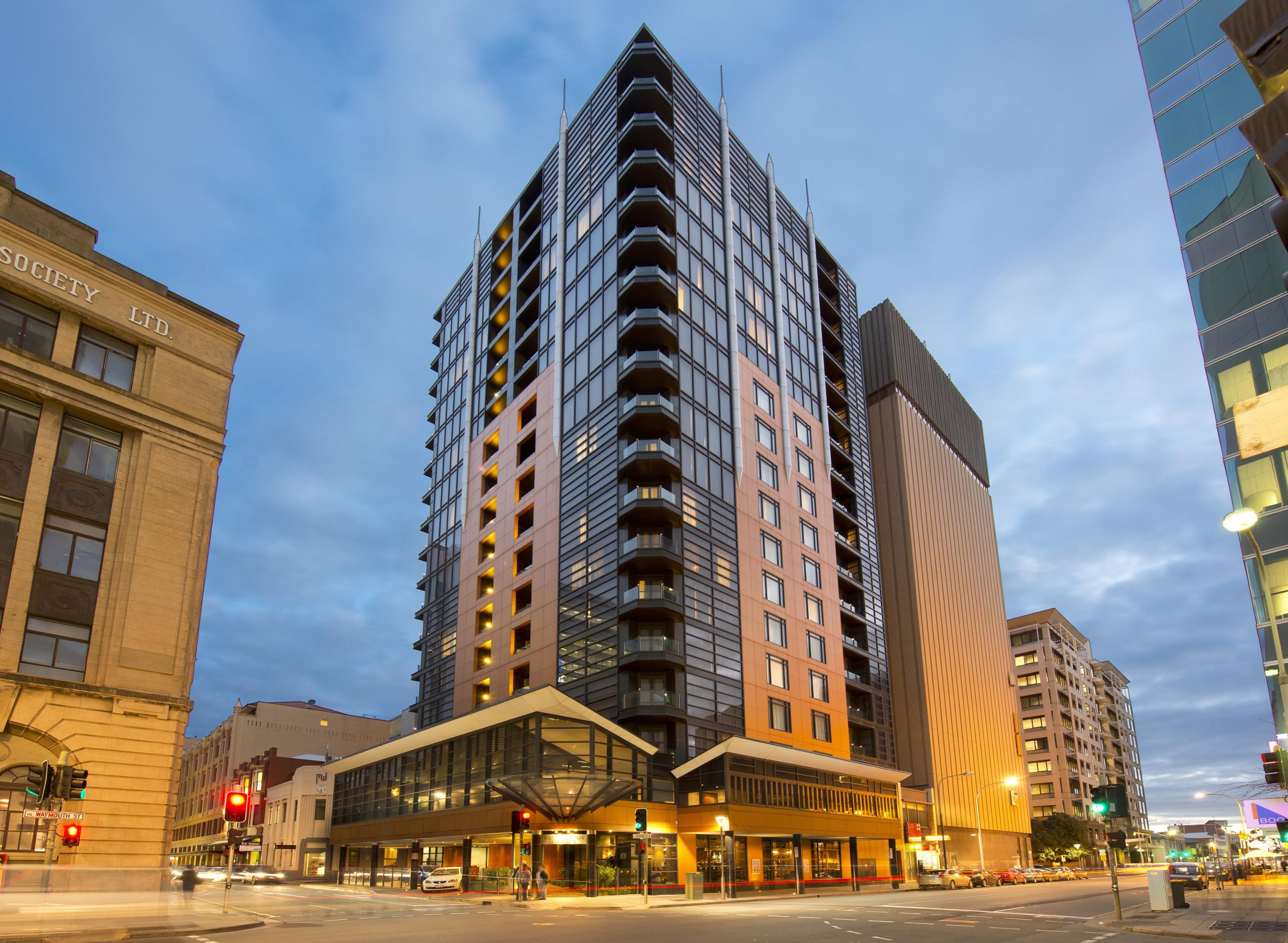 Peppers Waymouth Hotel Adelaide Exteriör bild The Vue Apartments