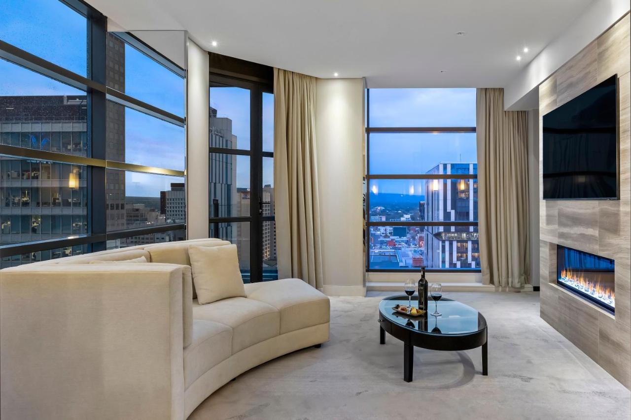 Peppers Waymouth Hotel Adelaide Exteriör bild Living room